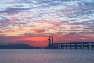 中国辽宁大连星海湾日出