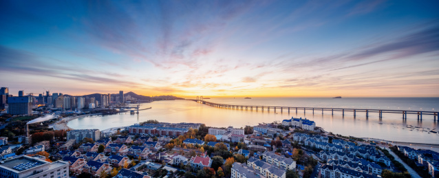 中国辽宁大连星海湾日出