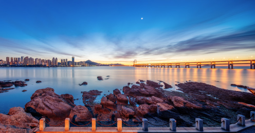 中国辽宁大连星海湾日出