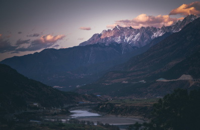 云南丽江玉龙雪山晚霞晨曦