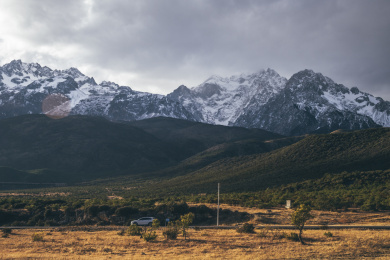云南丽江玉龙雪山晚霞晨曦