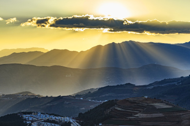 中国云南昆明东川红土地风光