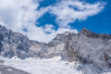 云南丽江玉龙雪山风光