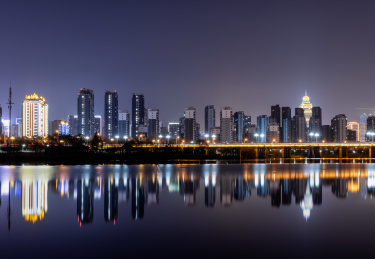 中国山东省临沂市初春祊河夜景风光