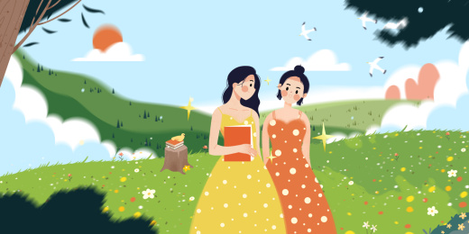 在户外活动郊游踏青的两个可爱女孩