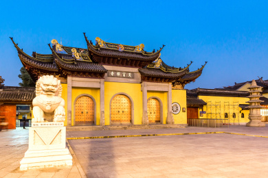 江苏省常州市天宁禅寺夜景