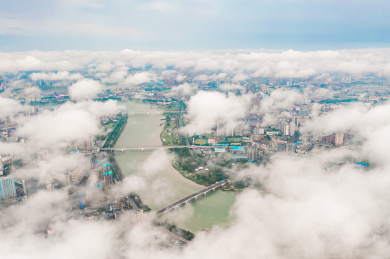 南宁雨后日落云层航拍风光