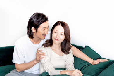 幸福甜蜜的情侣