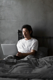 在家办公的商务人士