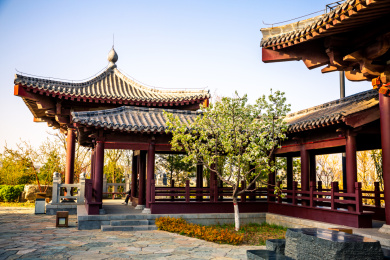 春天下午河北唐山南湖龙山古代建筑