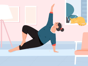 客厅练习瑜伽的女孩