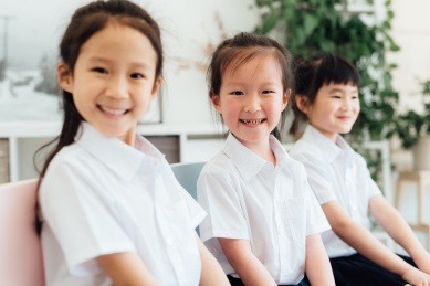 小朋友们在幼儿园学习