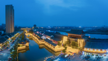 航拍安徽马鞍山古建筑商业街区夜景