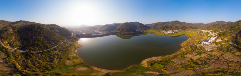 湖北大冶沼山森林公园春季航拍风光