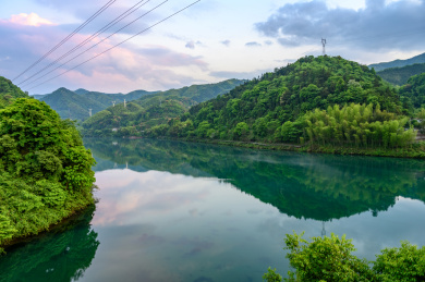 中国湖南省郴州市小东江风景区晚霞风光