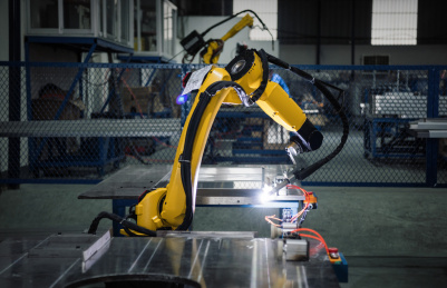 制造中的机器人