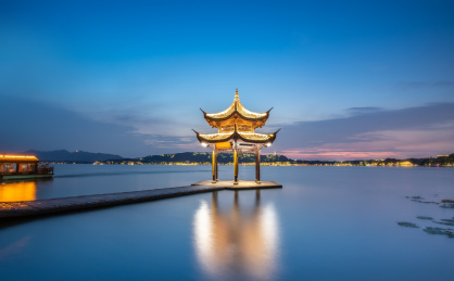 西湖集贤亭日落风景