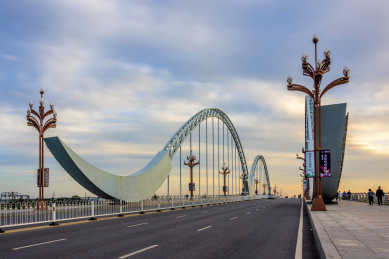 中国辽宁辽阳太子河襄平大桥