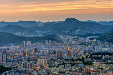 中国辽宁本溪日暮风光