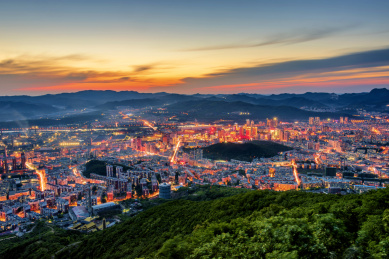 中国辽宁本溪夜景风光