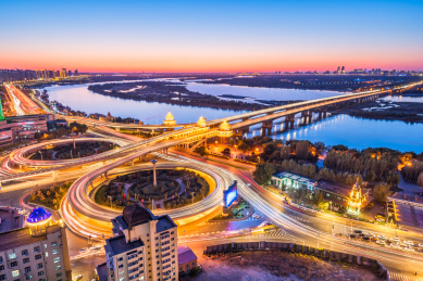 哈尔滨松花江公路大桥建筑夜景