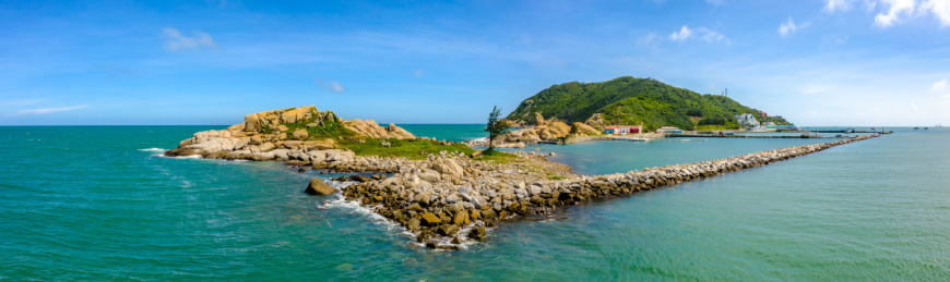 中国广东省茂名市电白区博贺镇放鸡岛