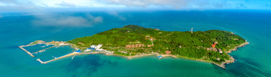 中国广东省茂名市电白区博贺镇放鸡岛