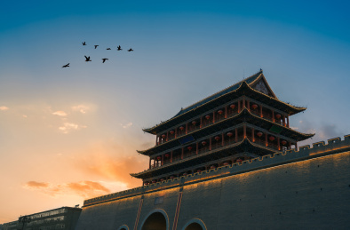 傍晚的甘肃武威南城门