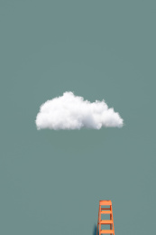 三维渲染云端下的梯子在纯色背景前