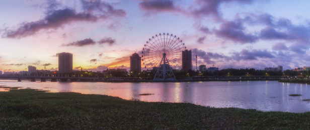 广东茂名城市风光天际线