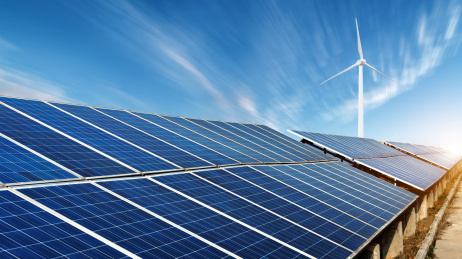 户外的光伏面板图