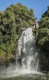 云南叠水河瀑布