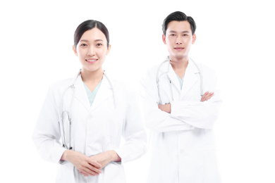 白色背景前的医护人员