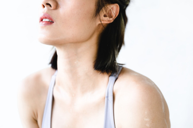 户外健身的中国女性