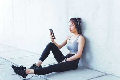 户外健身的中国女性