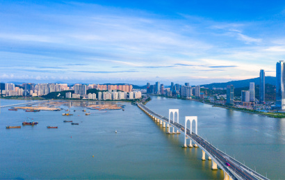 中国澳门西湾大桥航拍风光