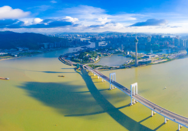 中国澳门西湾大桥航拍风光