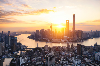 上海外滩陆家嘴金光日出