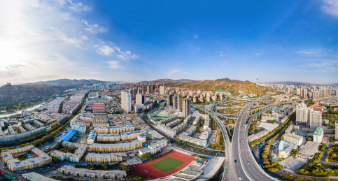 中国青海省西宁市航拍全景