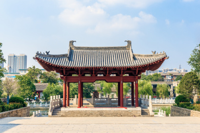 中国河南省安阳市仓巷街凉亭