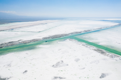中国青海茶卡盐湖旅游景区自然景观