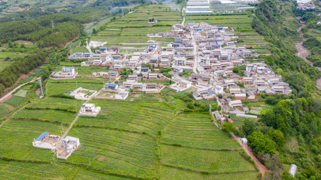 中国云南怒江傈僳族自治州兰坪县城市风光