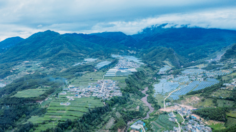 中国云南怒江傈僳族自治州兰坪县城市风光