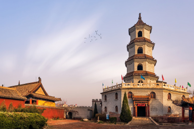 衡水市灵秀山庄景区镇海塔日出图