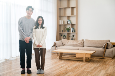 年轻夫妇居家生活肖像
