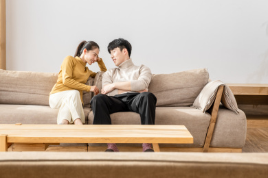 情侣休闲居家生活方式