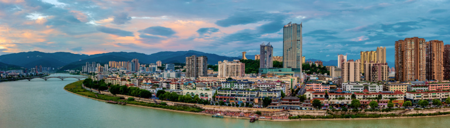 中国四川广元城市全景风光