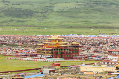 中国四川省甘孜藏族自治州白玉县亚青寺