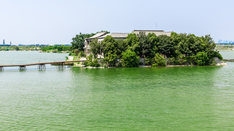 中国河南省商丘古城南湖公园自然风光