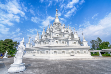 中国云南德宏芒市大银塔